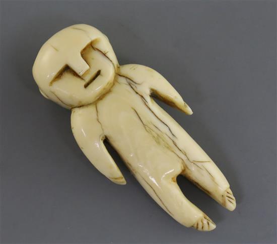 A Tongan or Fijian whale tooth pendant, PLEASE NOTE WE ARE UNABLE TO DATE THIS PIECE H. 5.5cm
